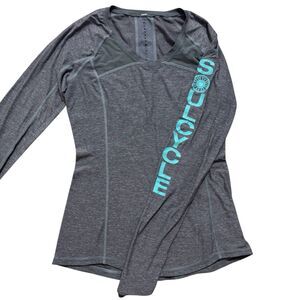 Lululemon Soulcycle Women's 6 Grey Long Sleeve Shirt Thumb Hole Zipper Pocket